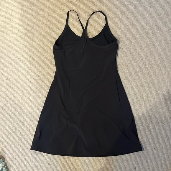 Outdoor voices tennis dress - Picture 3 of 3